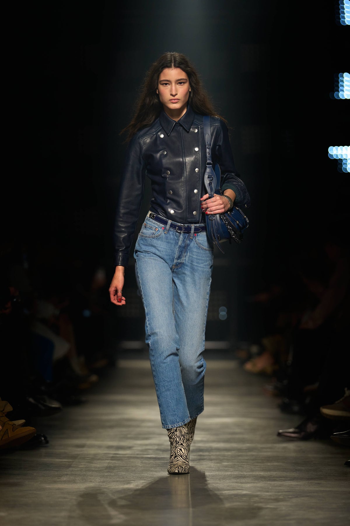 Look 19 [W26]