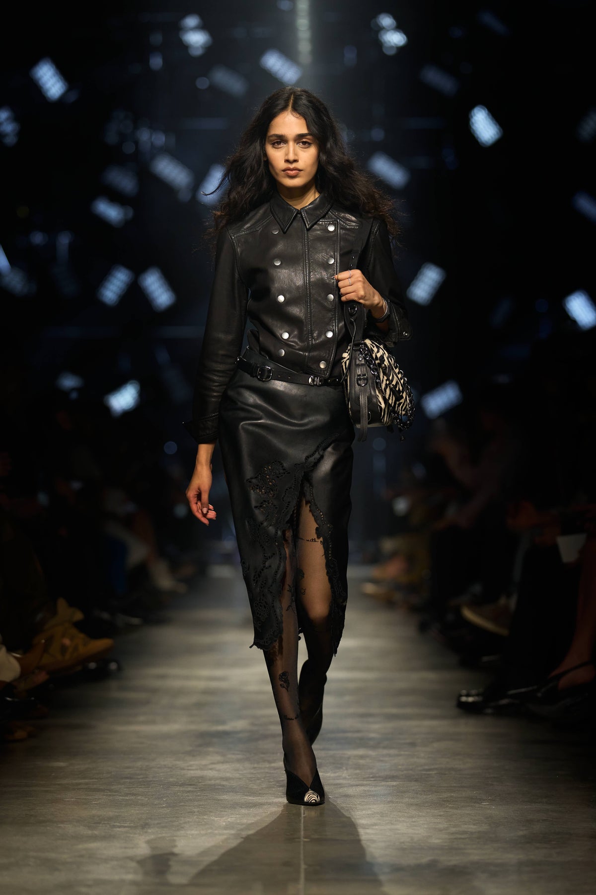 Look 29 [W26]